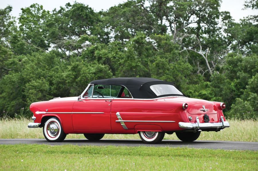  Ford Crestline Sunliner Convertible 1953 года  (фото 24 из 29)